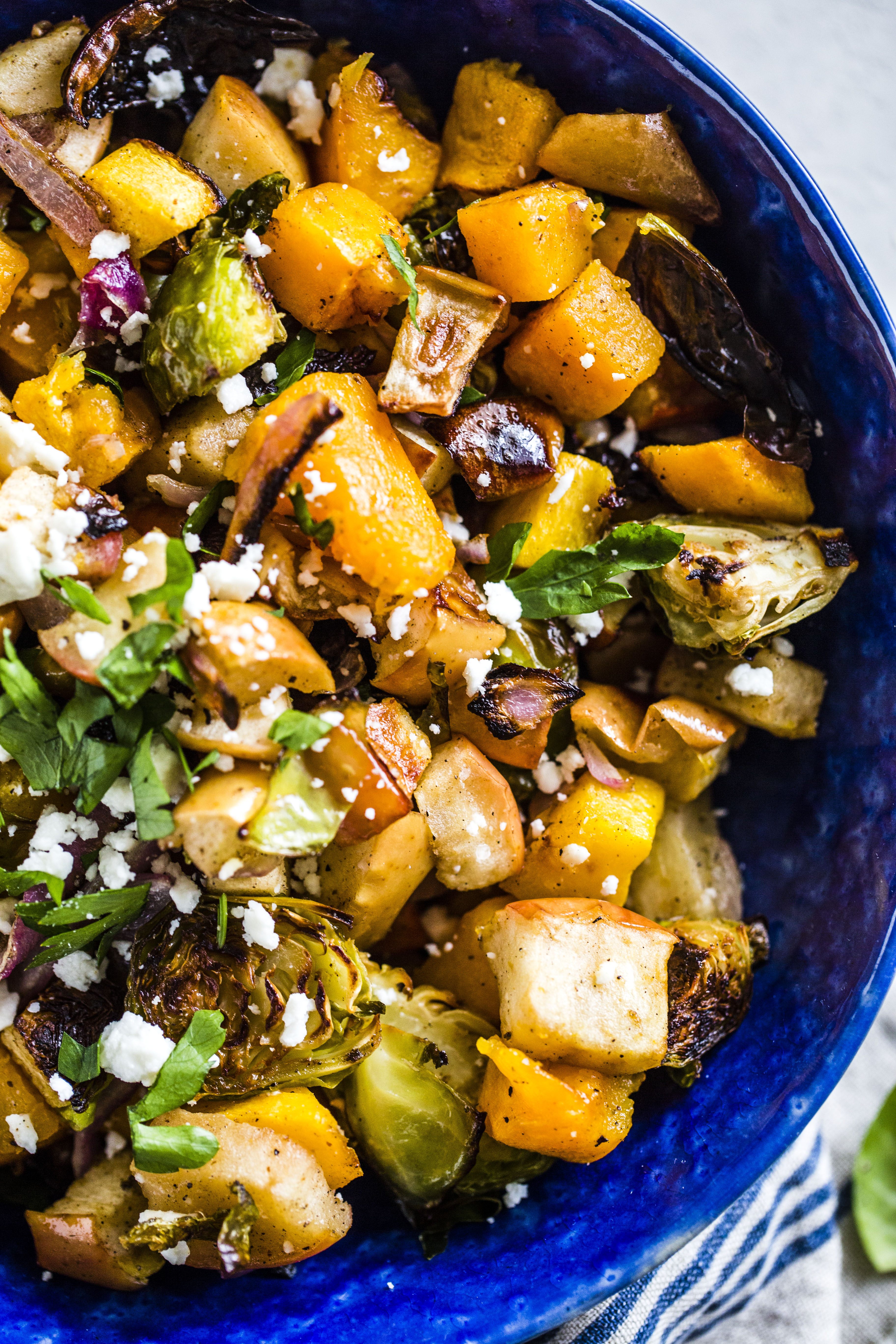 warm autumn roasted vegetable salad I howsweeteats.com