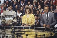 Во время телеигры капитал-шоу «Поле чудес», 1991 г.