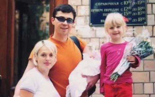 Сергей Бодров  младший с женой Светланой и детьми