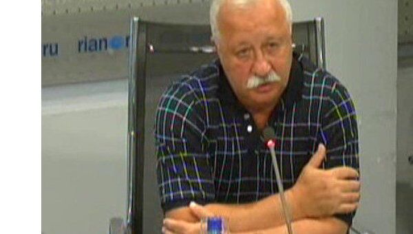 Телеведущий Леонид Якубович на пресс-конференции в РИА Новости