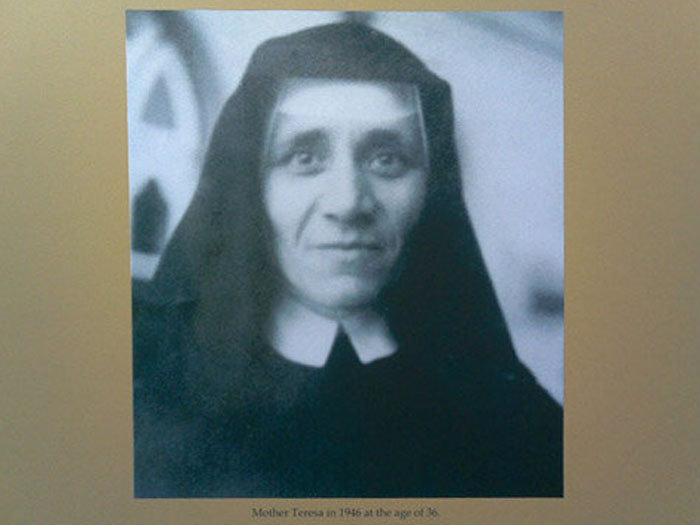 mother_teresa_at_the_age_of_36_in_1946.jpg