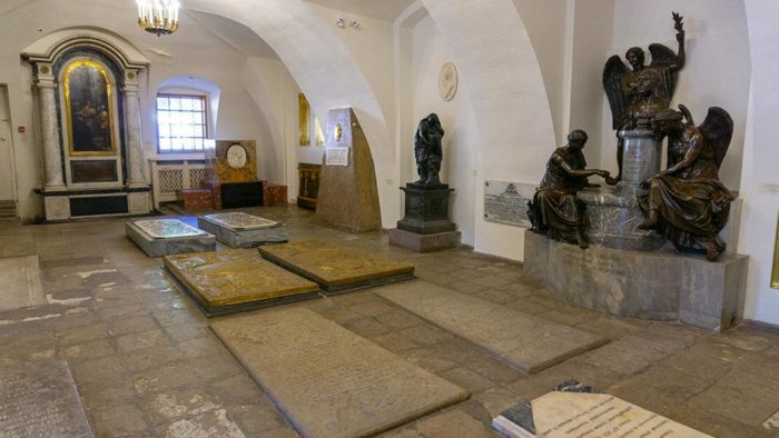 Место захоронения Натальи Алексеевны в Благовещенской церкви Александро-Невской лавры
