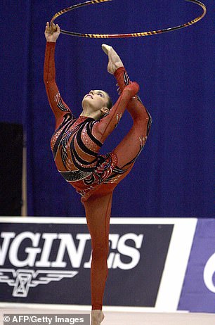 The champion athlete the World Cup rythmic gymnastics finals in Moscow in 2004