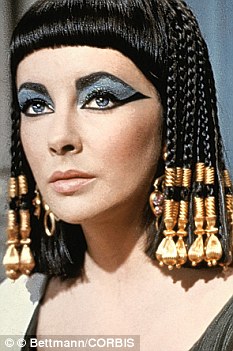 Glamour: Elizabeth Taylor as Cleopatra