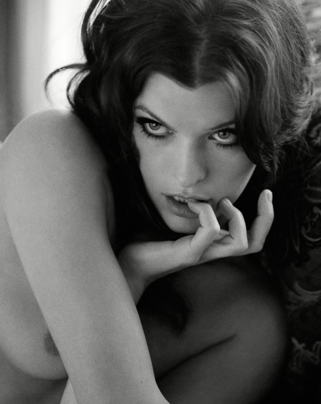 72_golaja_milla_jjovovich_big_37