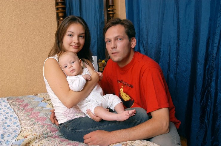 Ольга Павловец и Дмитрий Щербина с сыном Прохором фото