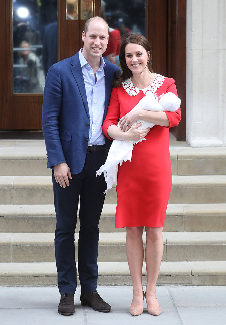 Принц Уильям и Кейт Миддлтон на выписке принца Луи, 23 апреля 2018 года