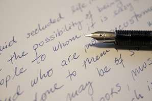 How to become a handwriting specialist
