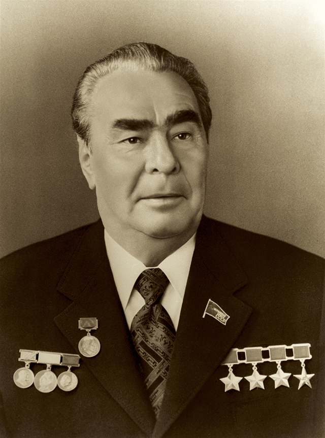 Леонид Брежнев возглавлял СССР с 1964 по 1982 гг