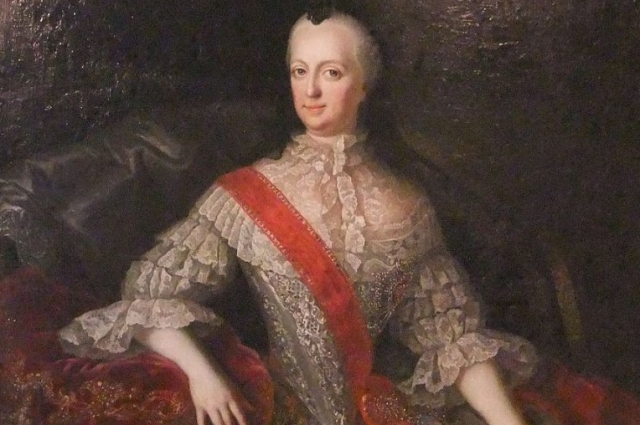 Иоганна Елизавета была правнучкой датского короля. 
