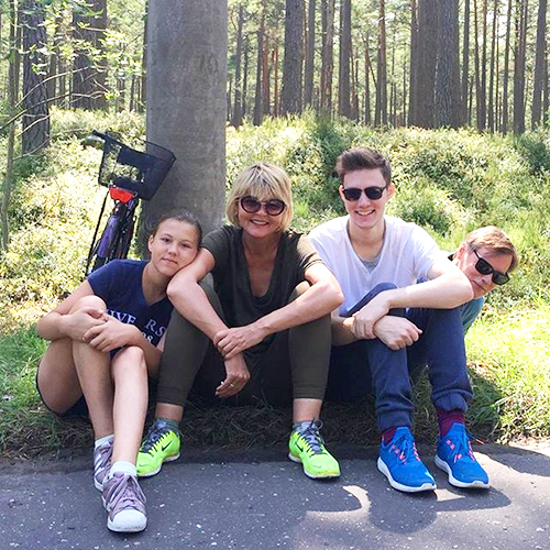 Юлия Меньшова на отдыхе с семьей