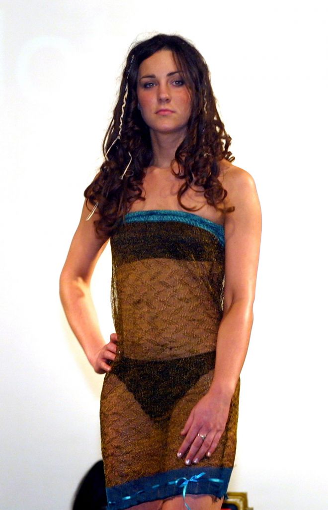Кейт Миддлтон в прозрачном платье